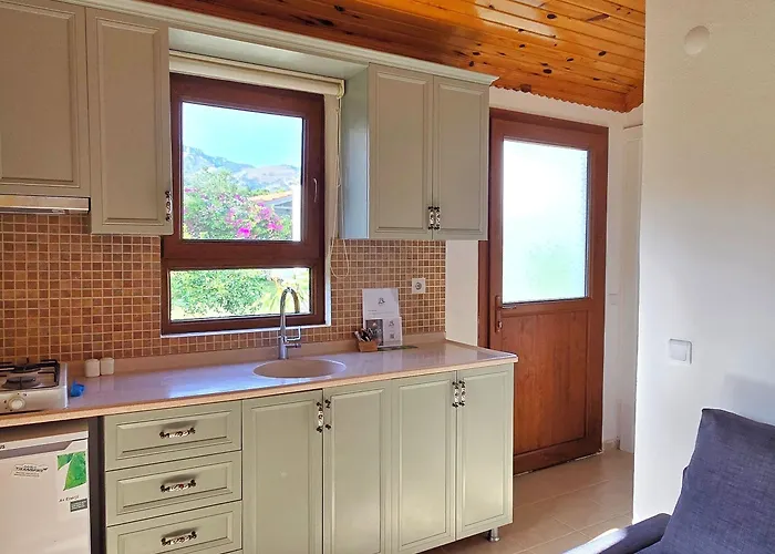 酒店 Yarimada Butik 3*